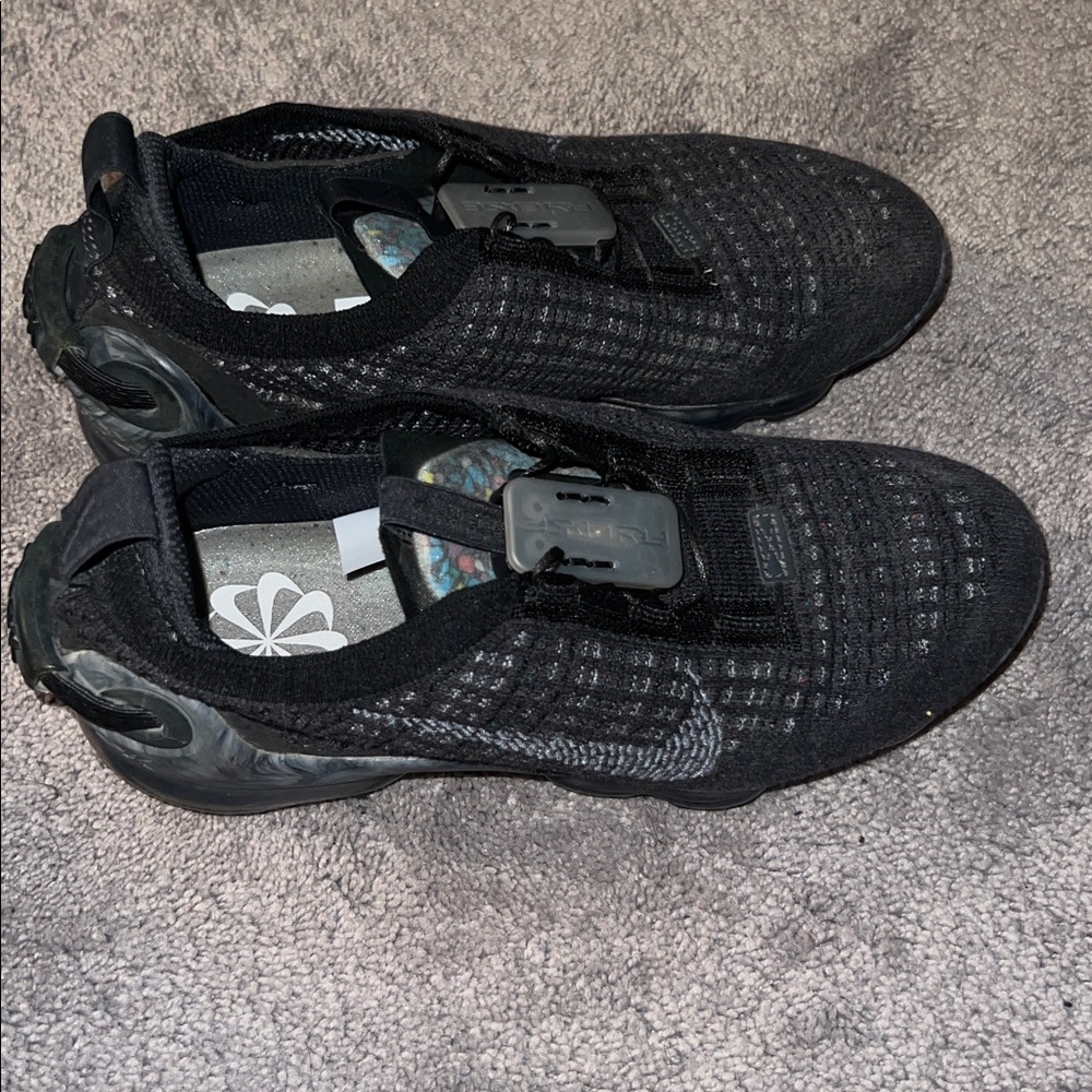 Nike Black Dark Grey Air Vapor Max Flyknit Air Sneakers